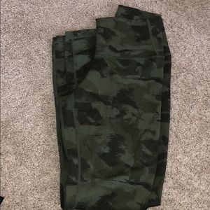 Colorfulkoala green splinter camo leggings